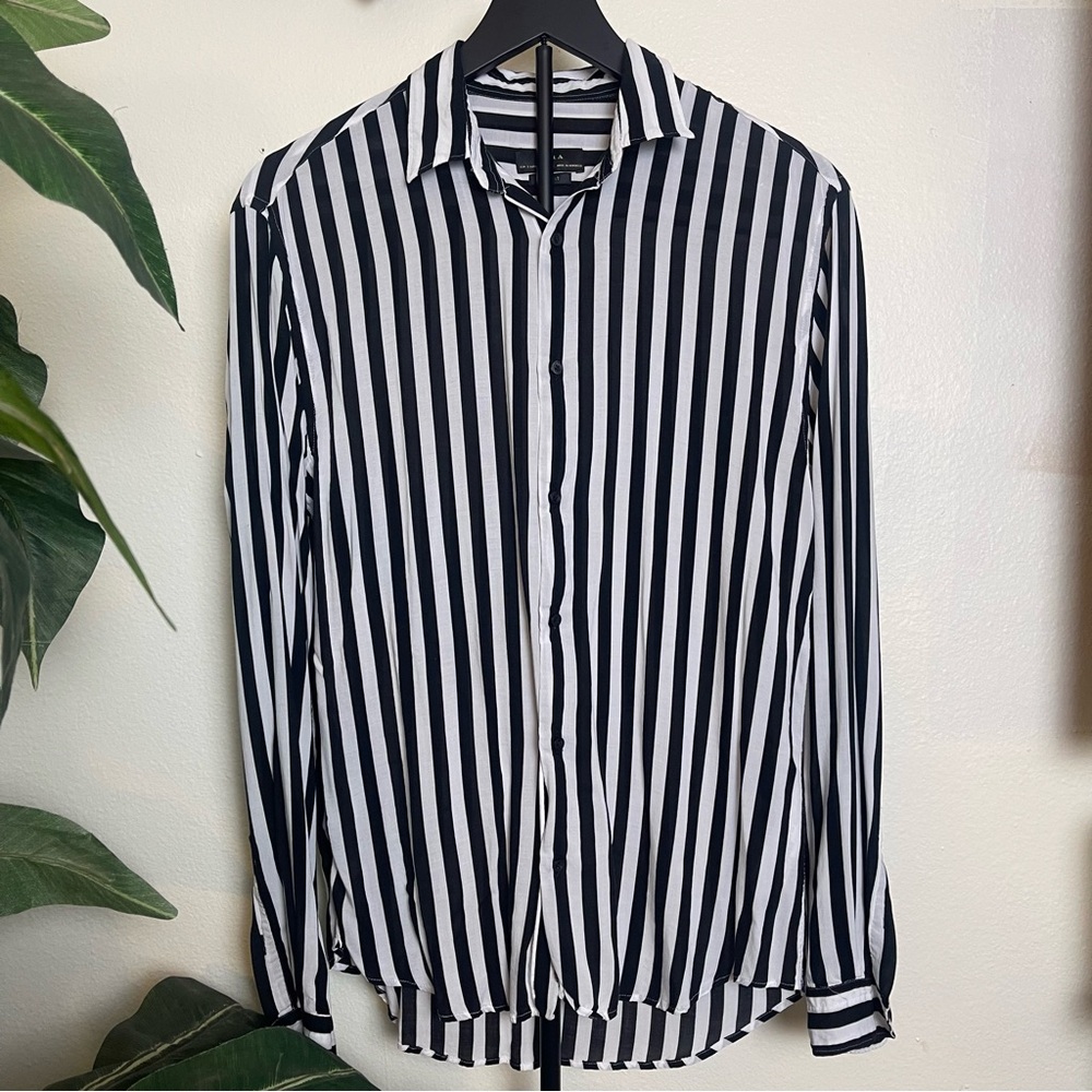 Zara Men's Vertical Striped Shirt - Black and White